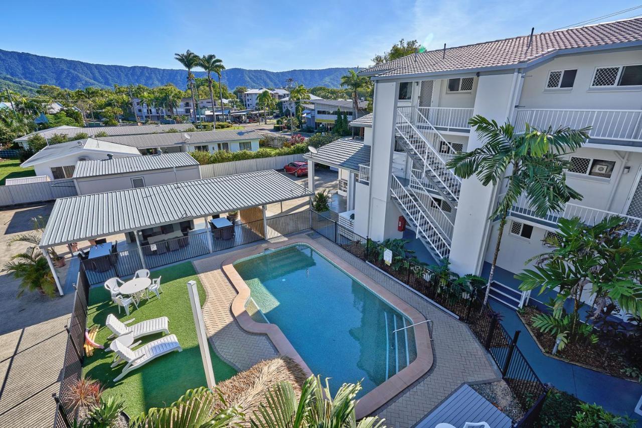 Cocos Holiday Apartments Trinity Beach Esterno foto